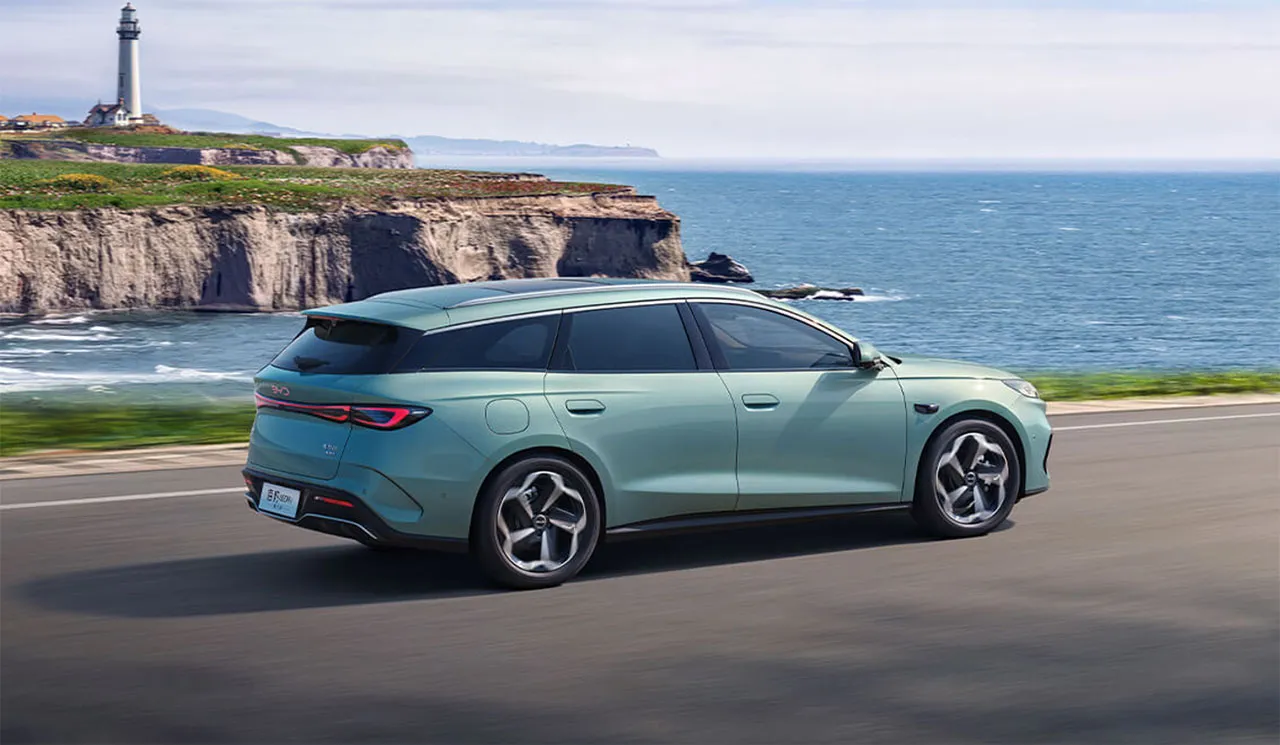 Best Cars for Long Travel Pakistan 2025